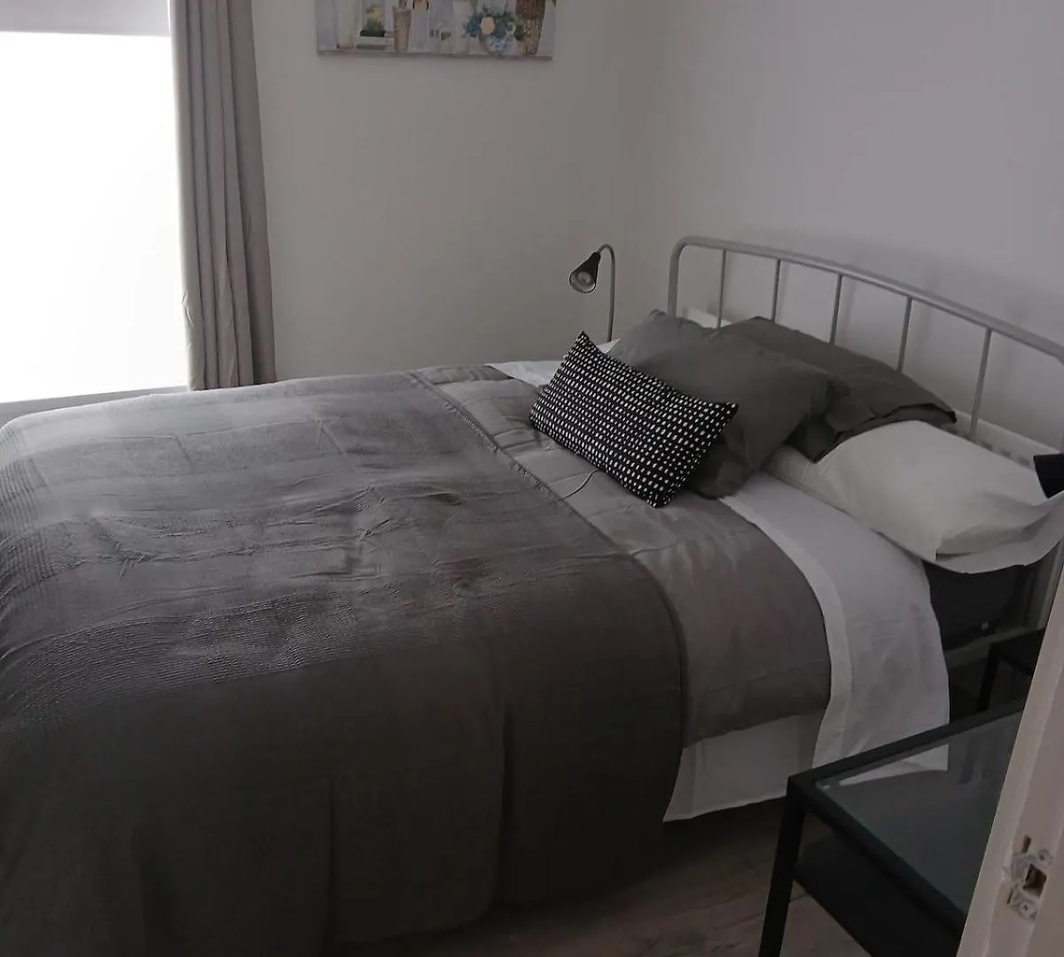Rockmore Cottage - House In Historic West Belfast Semesterbostad